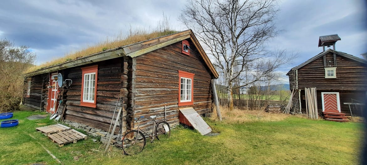 Zdjęcie z wyjazdu studyjnego do Norwegii. Norweskie miasteczko.