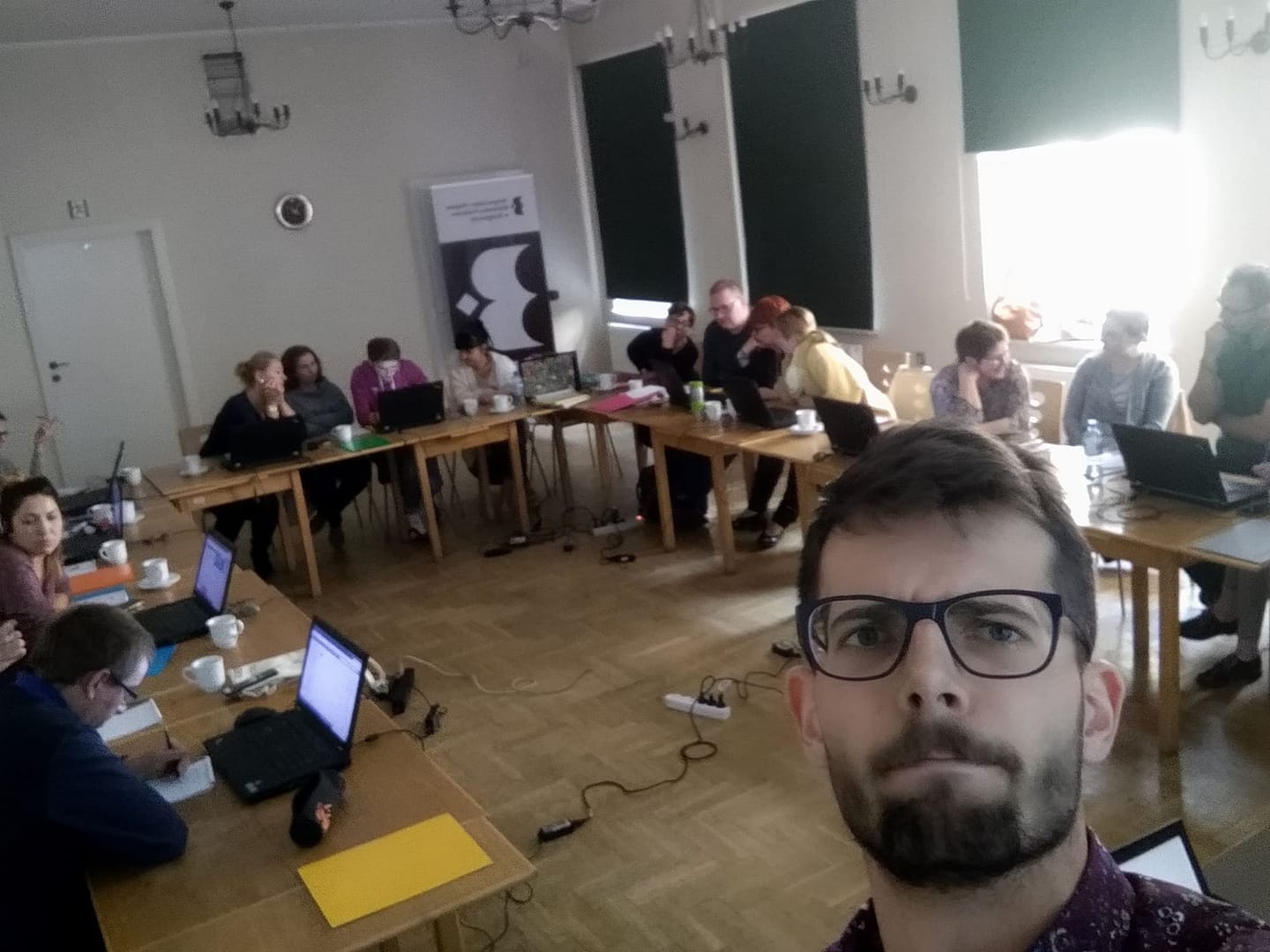 Prowadzenie relacji online na Facebooku w czasie kwarantanny