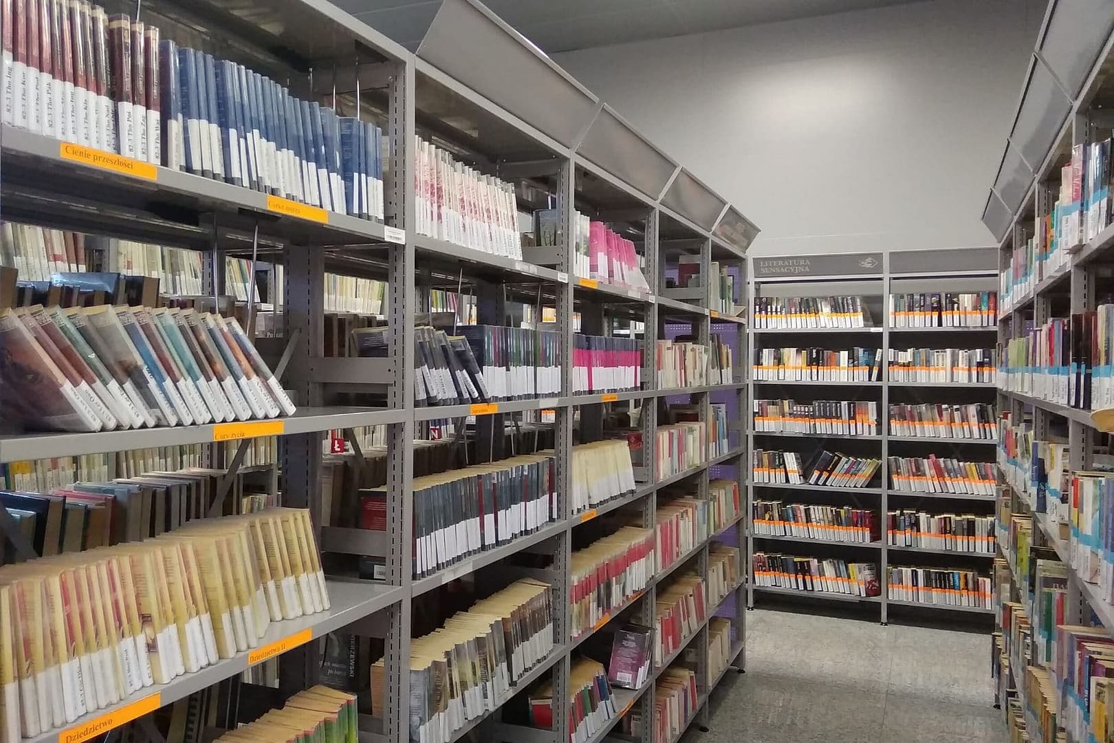 design biblioteki w Chełmie (13) Design wypożyczalni biblioteki w Chełmie