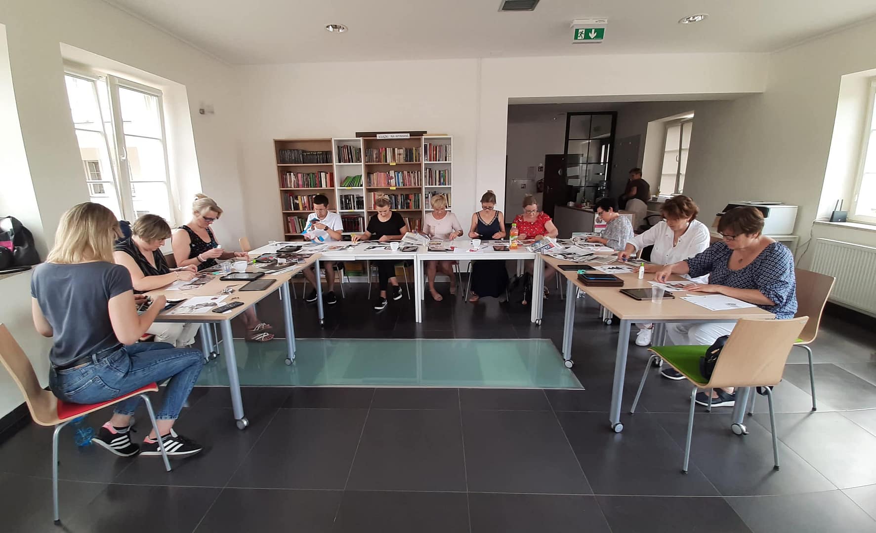 Szkolenie Remiks na tablecie Szkolenie Remiks na tablecie - tworzymy multimedia w bibliotece