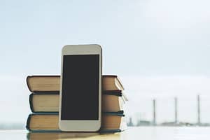 Smartfon i książki