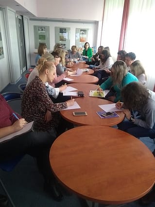 młodzież w bibliotece - Krosno