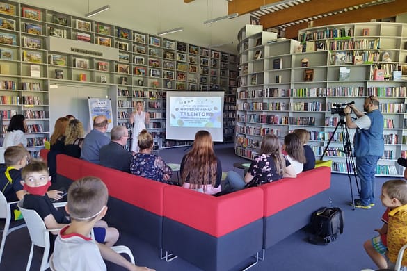 Biblioteka w Czarnym Borze