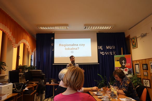 Szkolenie "Jak zbierać i upowszechniać historię regionalną z uwzględnieniem seniorów" w Iłży