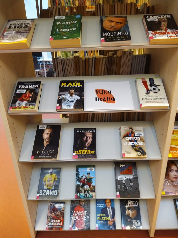 Męska półka w Dobczycach